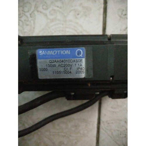 Sanyo Denki Q2AA04010DXS0E Servo Motor